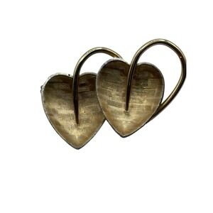 Vintage Krementz Double Heart Brooch Pin Dainty Gold Plated Textured Mini Swirl